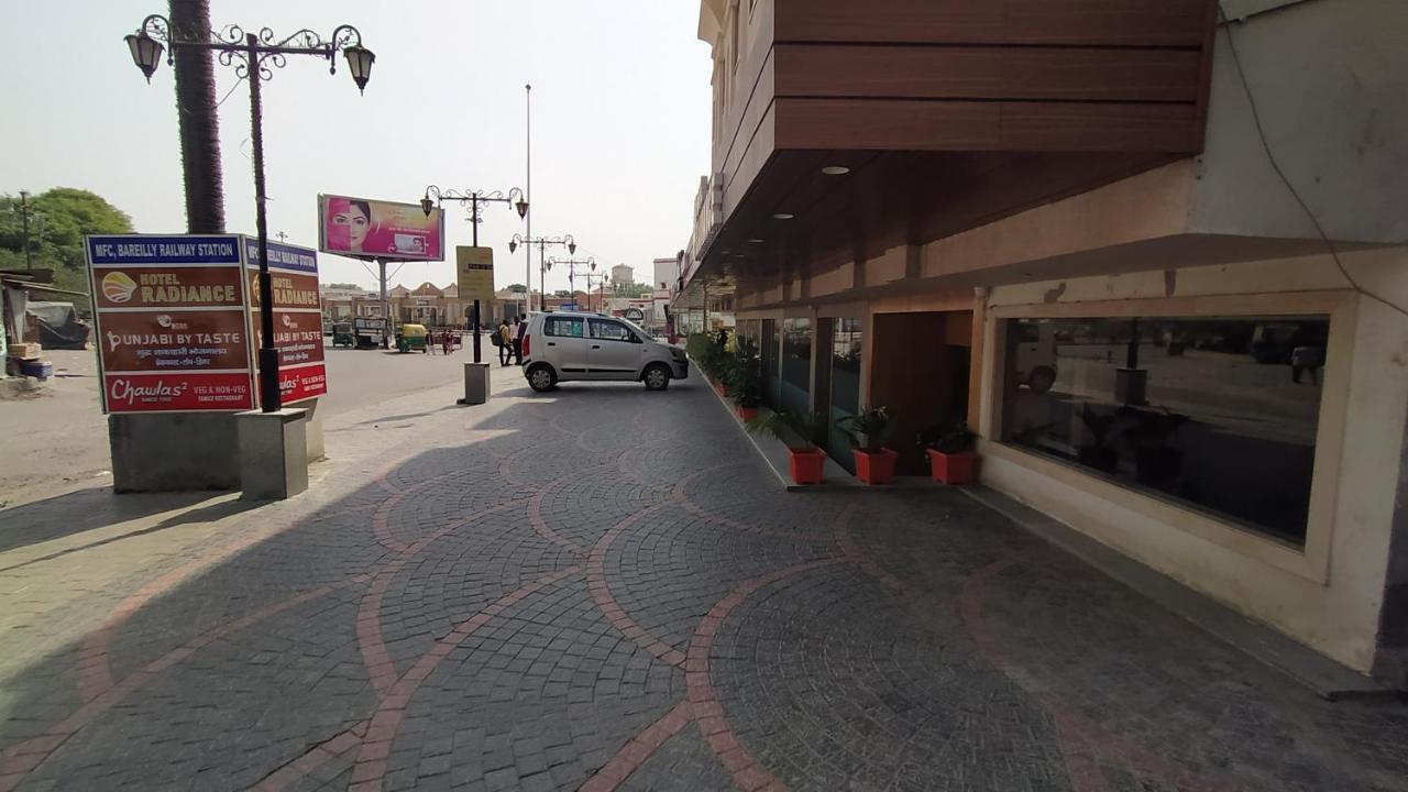 Hotel Radiance Bareilly Bagian luar foto