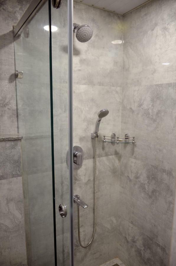 Hotel Radiance Bareilly Bagian luar foto